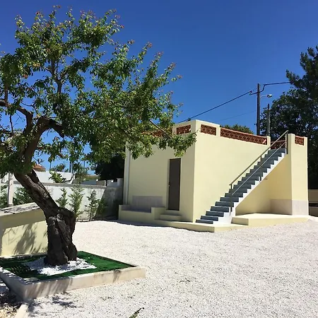 Casa Ameixa אלקובאקה